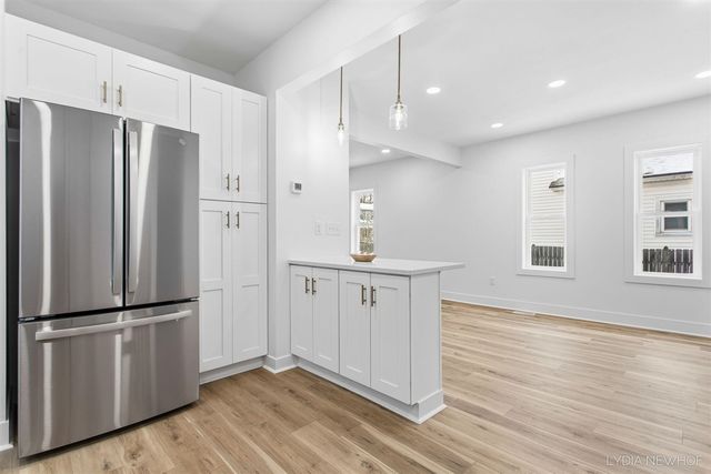 156 W 19th Street, Holland, MI 49423