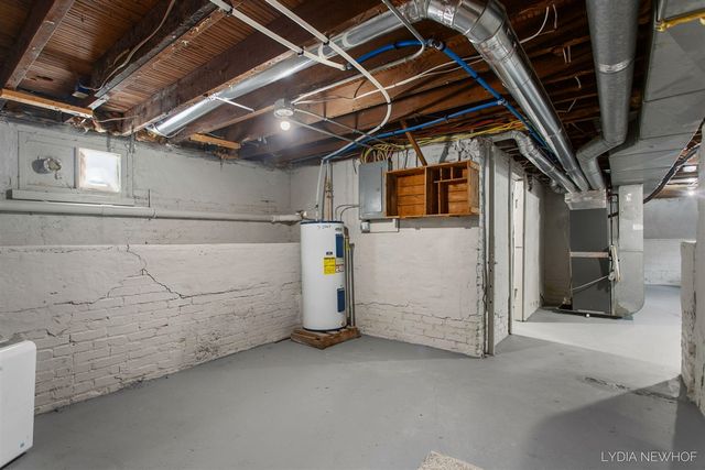 156 W 19th Street, Holland, MI 49423