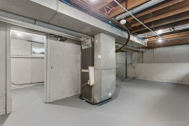 156 W 19th Street, Holland, MI 49423