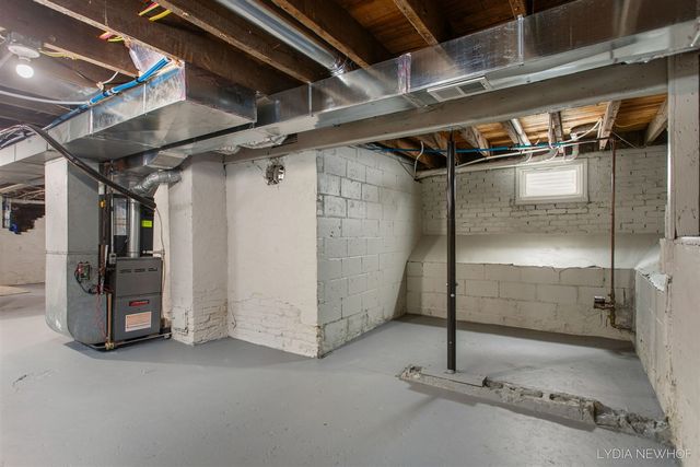 156 W 19th Street, Holland, MI 49423