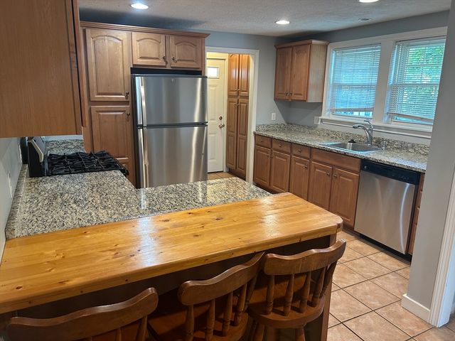 79 Orchard 2, Watertown, MA 02472