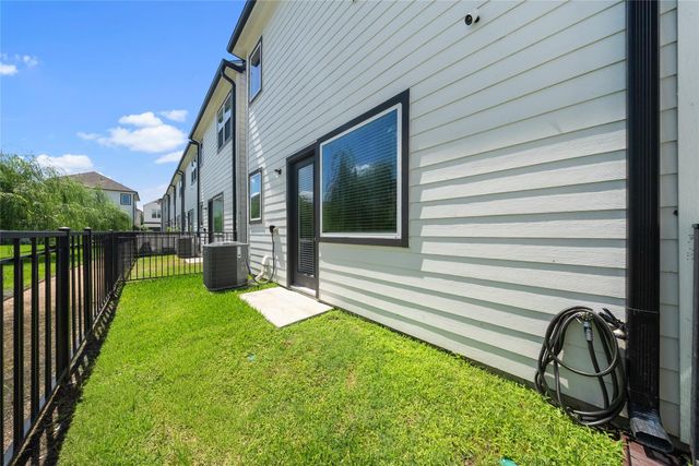 2309 Silva Park Lane, Houston, TX 77091