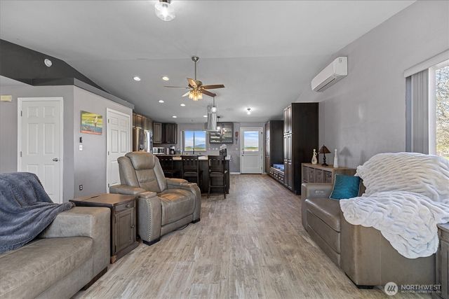 17771 Dunbar Road, Mount Vernon, WA 98273