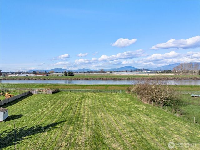 17771 Dunbar Road, Mount Vernon, WA 98273