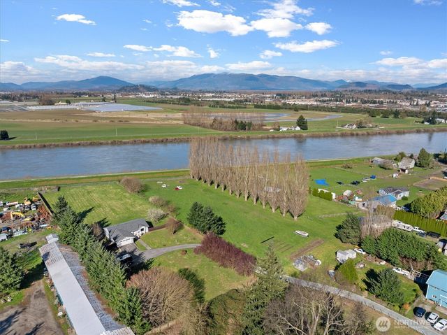 17771 Dunbar Road, Mount Vernon, WA 98273