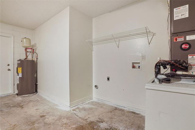 114 OXFORD ROAD, Davenport, FL 33896