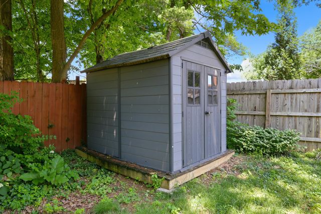 105 Wild Cherry Way, Frankfort, KY 40601