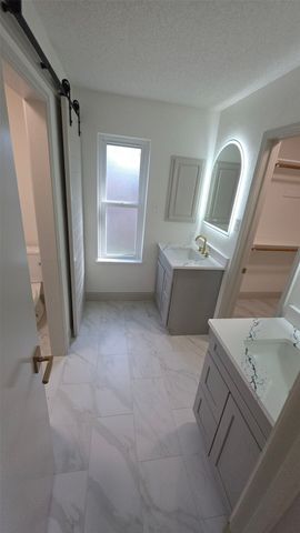 10016 Buffalo Grove Road, Fort Worth, TX 76108