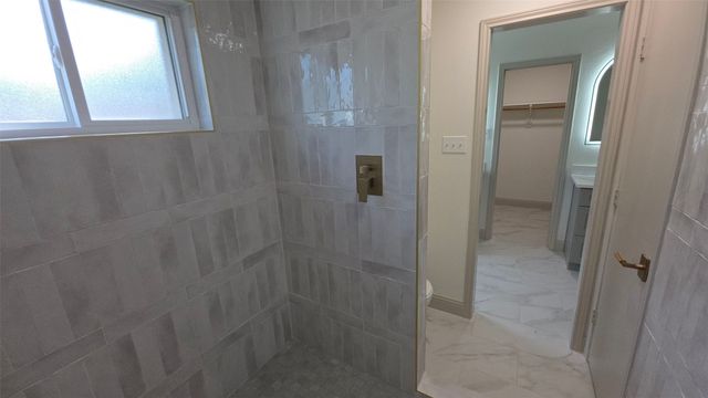 10016 Buffalo Grove Road, Fort Worth, TX 76108