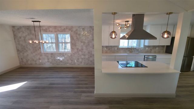 10016 Buffalo Grove Road, Fort Worth, TX 76108