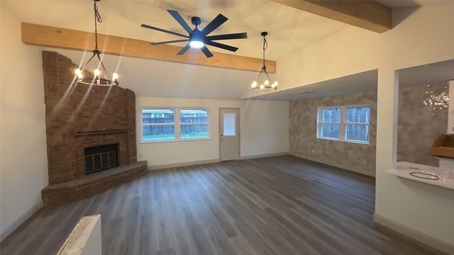 10016 Buffalo Grove Road, Fort Worth, TX 76108