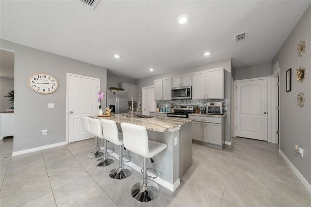 928 AUGUST SKY DRIVE, Deltona, FL 32738