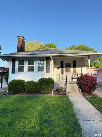 1833 S DOUGLAS Avenue, Springfield, IL 62704