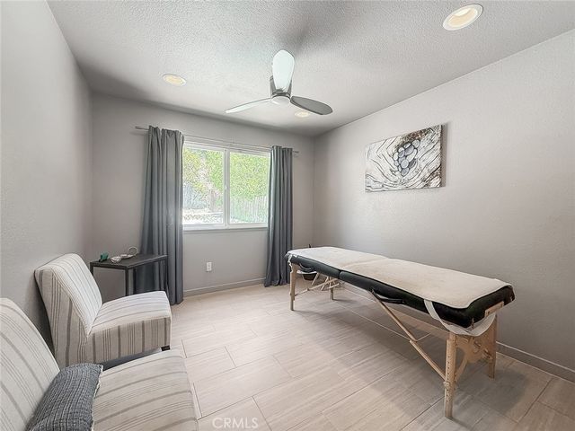 5856 Greenview Rd, Calabasas, CA 91302