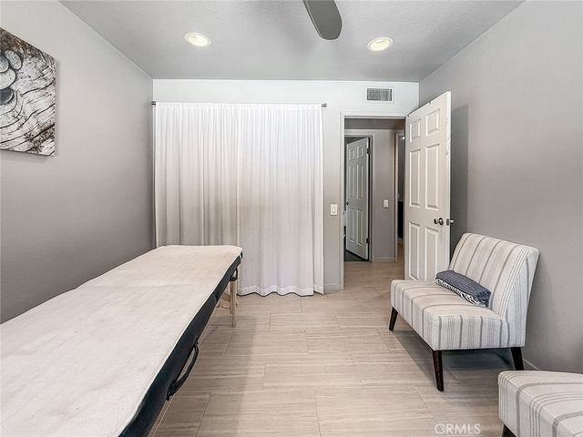 5856 Greenview Rd, Calabasas, CA 91302