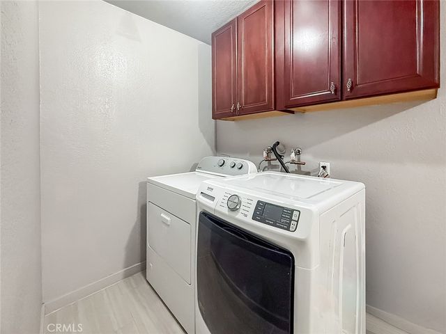 5856 Greenview Rd, Calabasas, CA 91302