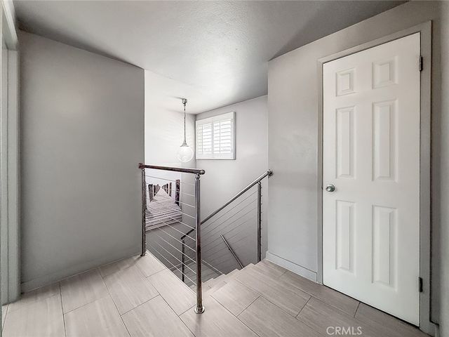 5856 Greenview Rd, Calabasas, CA 91302