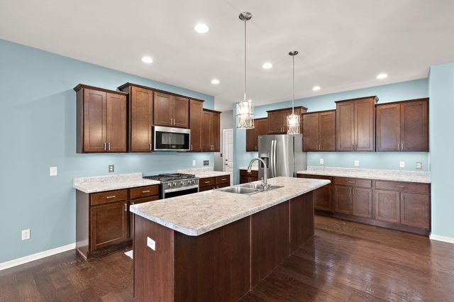 727 E 118th Avenue, Crown Point, IN 46307