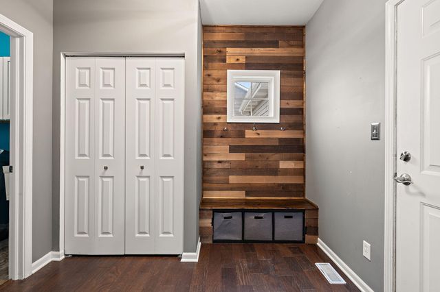 727 E 118th Avenue, Crown Point, IN 46307