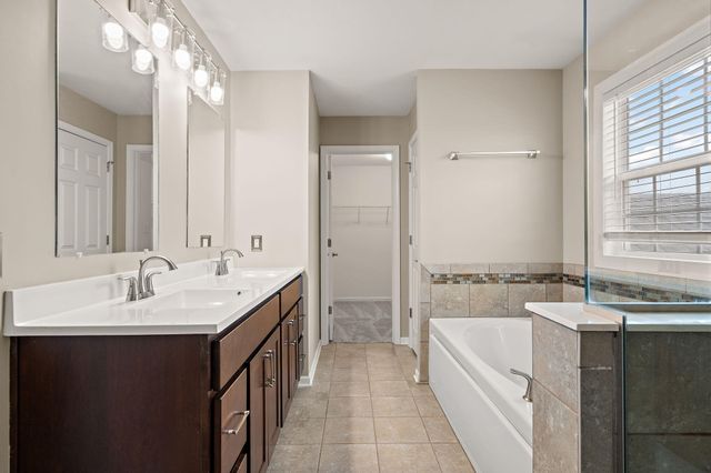 727 E 118th Avenue, Crown Point, IN 46307