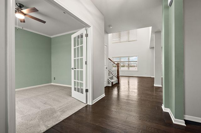 727 E 118th Avenue, Crown Point, IN 46307