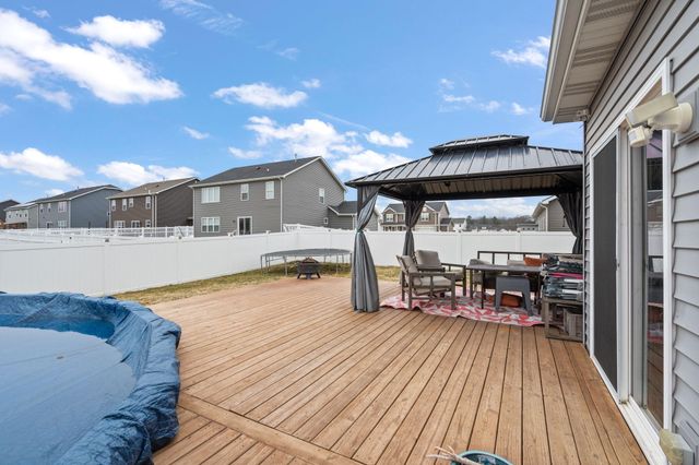 727 E 118th Avenue, Crown Point, IN 46307