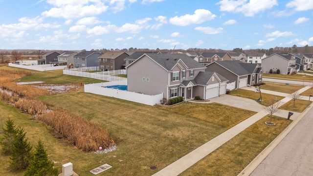 727 E 118th Avenue, Crown Point, IN 46307