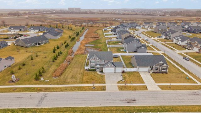 727 E 118th Avenue, Crown Point, IN 46307