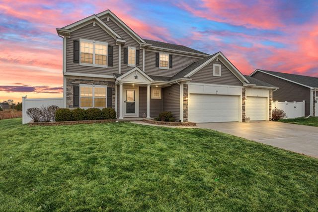 727 E 118th Avenue, Crown Point, IN 46307