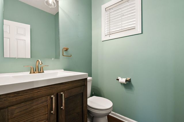 727 E 118th Avenue, Crown Point, IN 46307