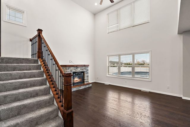 727 E 118th Avenue, Crown Point, IN 46307