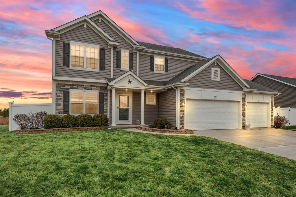 727 E 118th Avenue, Crown Point, IN 46307