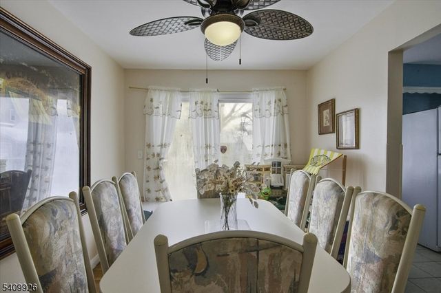 33 Daka Ct, Bloomfield Twp., NJ 07003