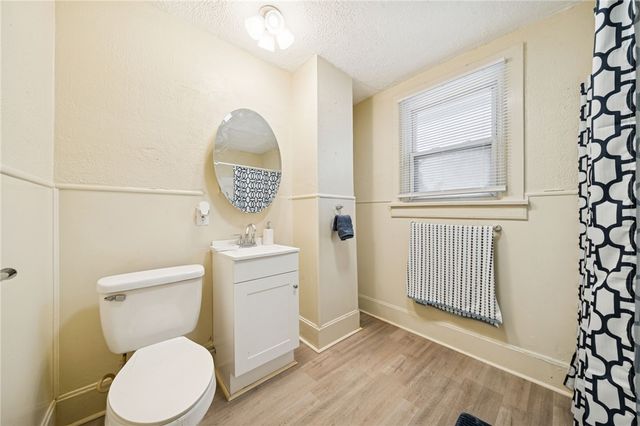 400 Broadway Ave, Mckees Rocks, PA 15136