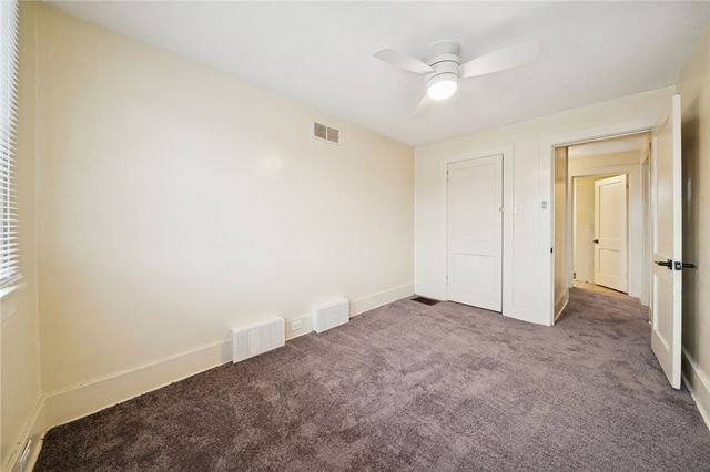 400 Broadway Ave, Mckees Rocks, PA 15136