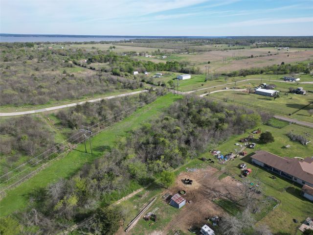 8001 Big Water Lane, Kemp, TX 75143