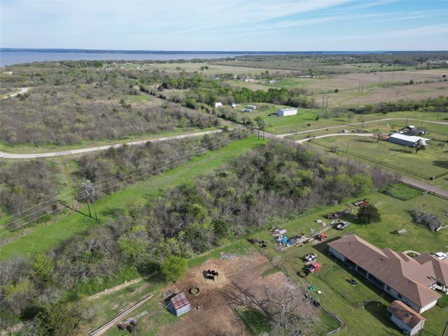 8001 Big Water Lane, Kemp, TX 75143