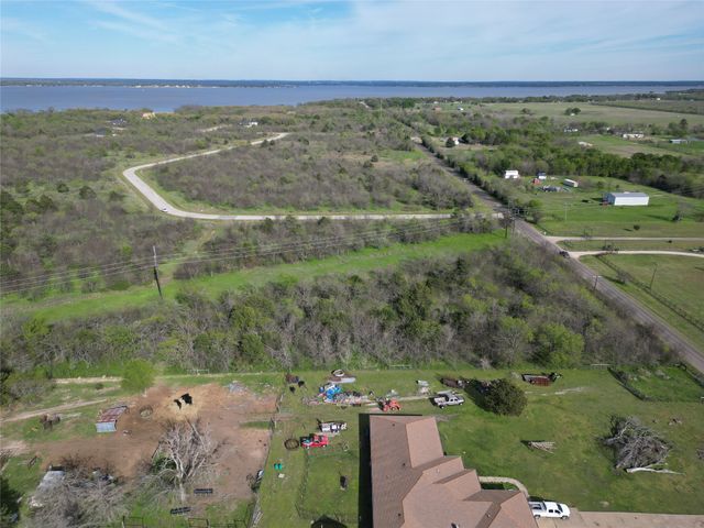 8001 Big Water Lane, Kemp, TX 75143