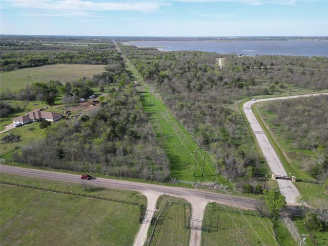 8001 Big Water Lane, Kemp, TX 75143