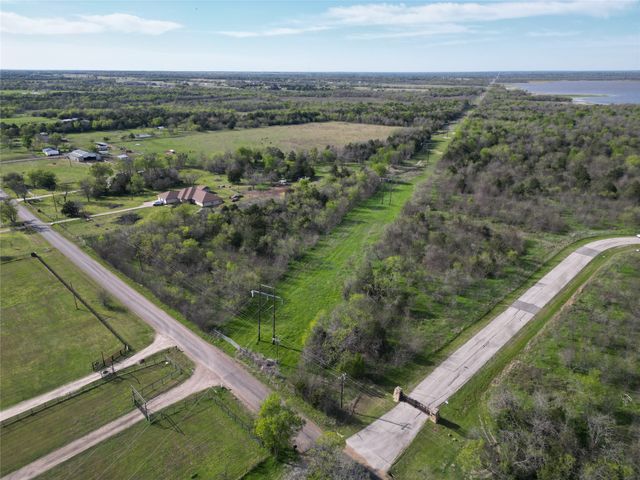8001 Big Water Lane, Kemp, TX 75143