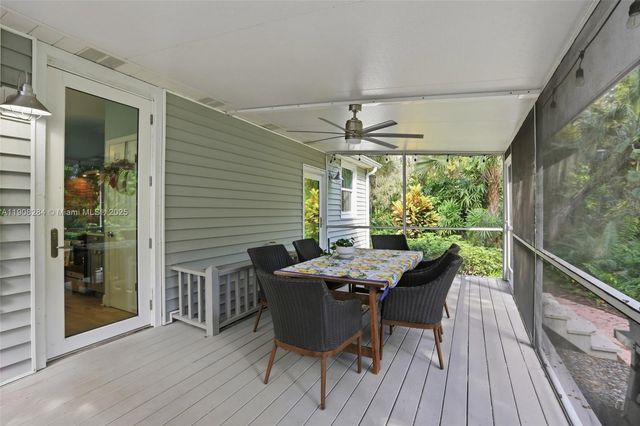 270 River Oaks Dr, La Belle, FL 33935