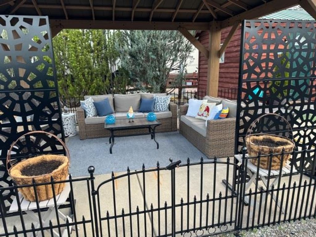 261 N Tall Pine Loop, Usk, WA 99180 photo 2