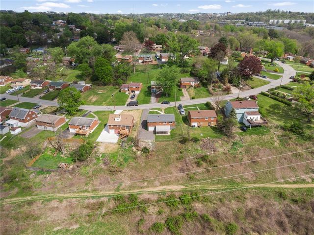 755 Cottonwood Dr, Monroeville, PA 15146