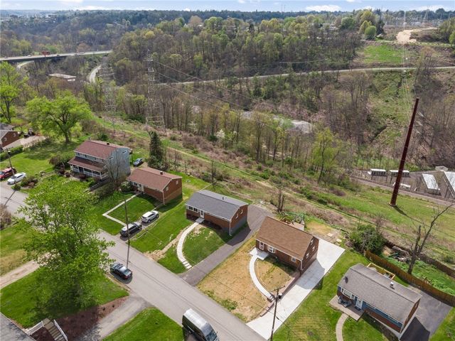 755 Cottonwood Dr, Monroeville, PA 15146