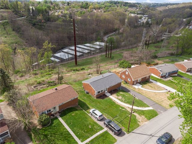 755 Cottonwood Dr, Monroeville, PA 15146