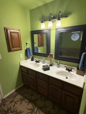 17 Sequoyah Boulevard, Shawnee, OK 74801