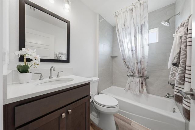 2006 OPPENHEIMER COURT, The Villages, FL 34762