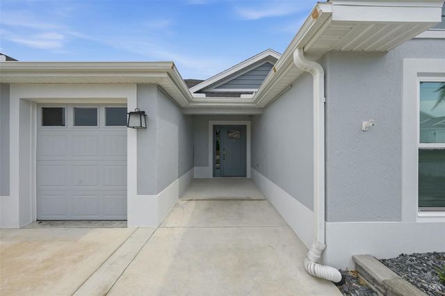 2006 OPPENHEIMER COURT, The Villages, FL 34762
