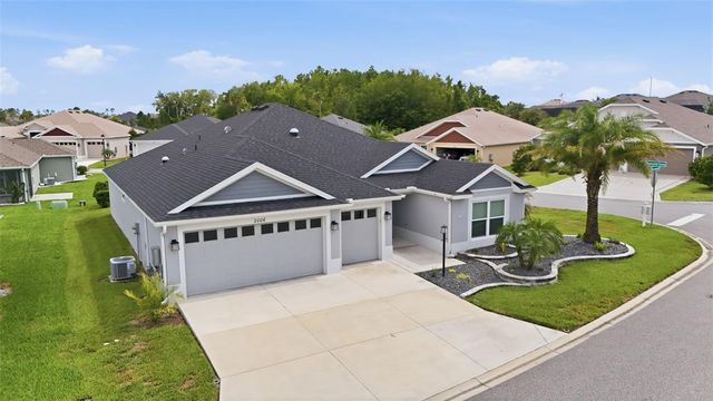 2006 OPPENHEIMER COURT, The Villages, FL 34762