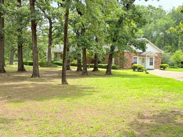 1123 Creekwood Street, Crockett, TX 75835